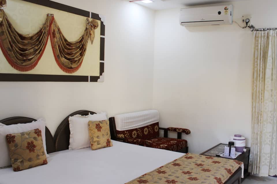 Hotel Neeraj